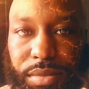 Meet your Posher, Troy